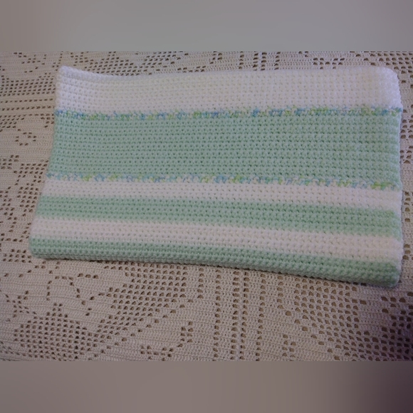 NWOT Handcrafted Baby Afghan - Picture 3 of 5